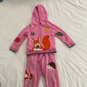 Mini Boden Squirrel Sweatsuit, size 5